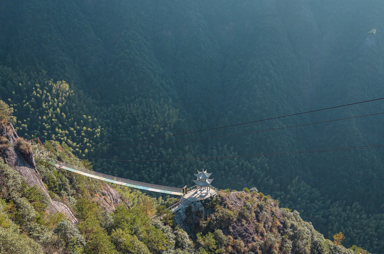 山海之间 · 桂山