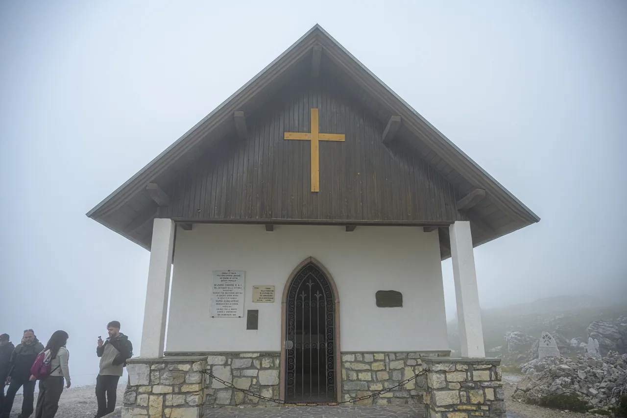 多洛米蒂 · 拉瓦雷多三峰