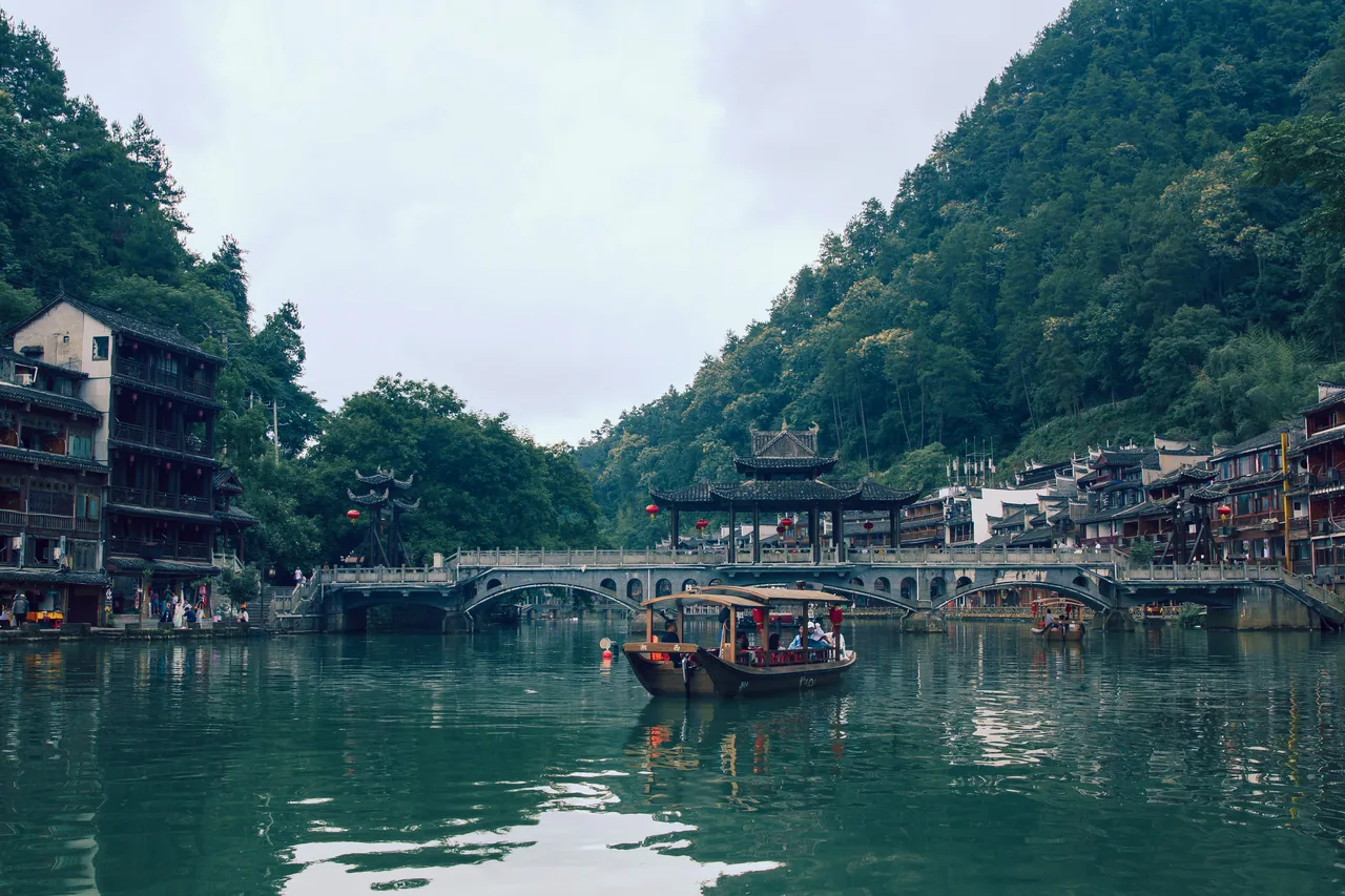 张家界 · 凤凰 · 凤凰古城