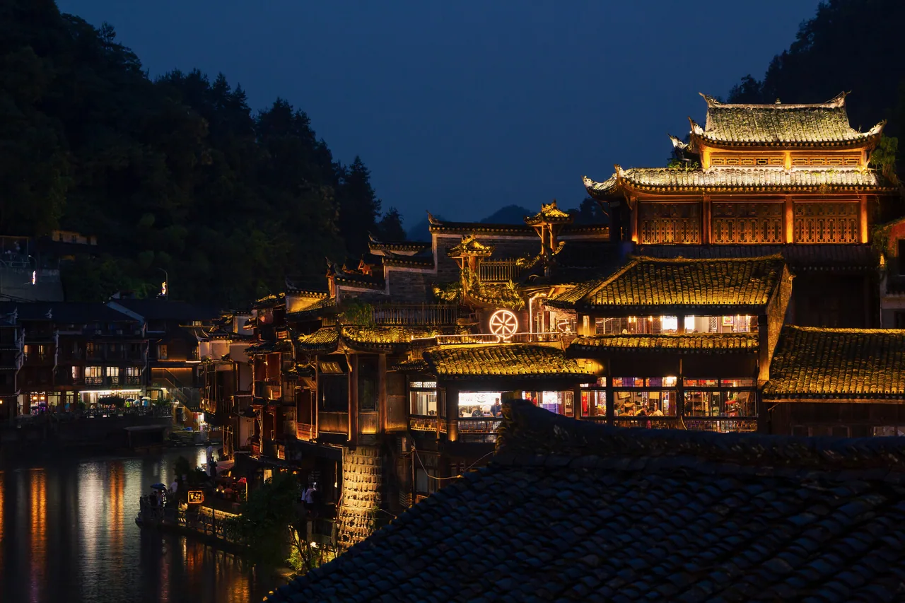 张家界 · 凤凰 · 凤凰古城