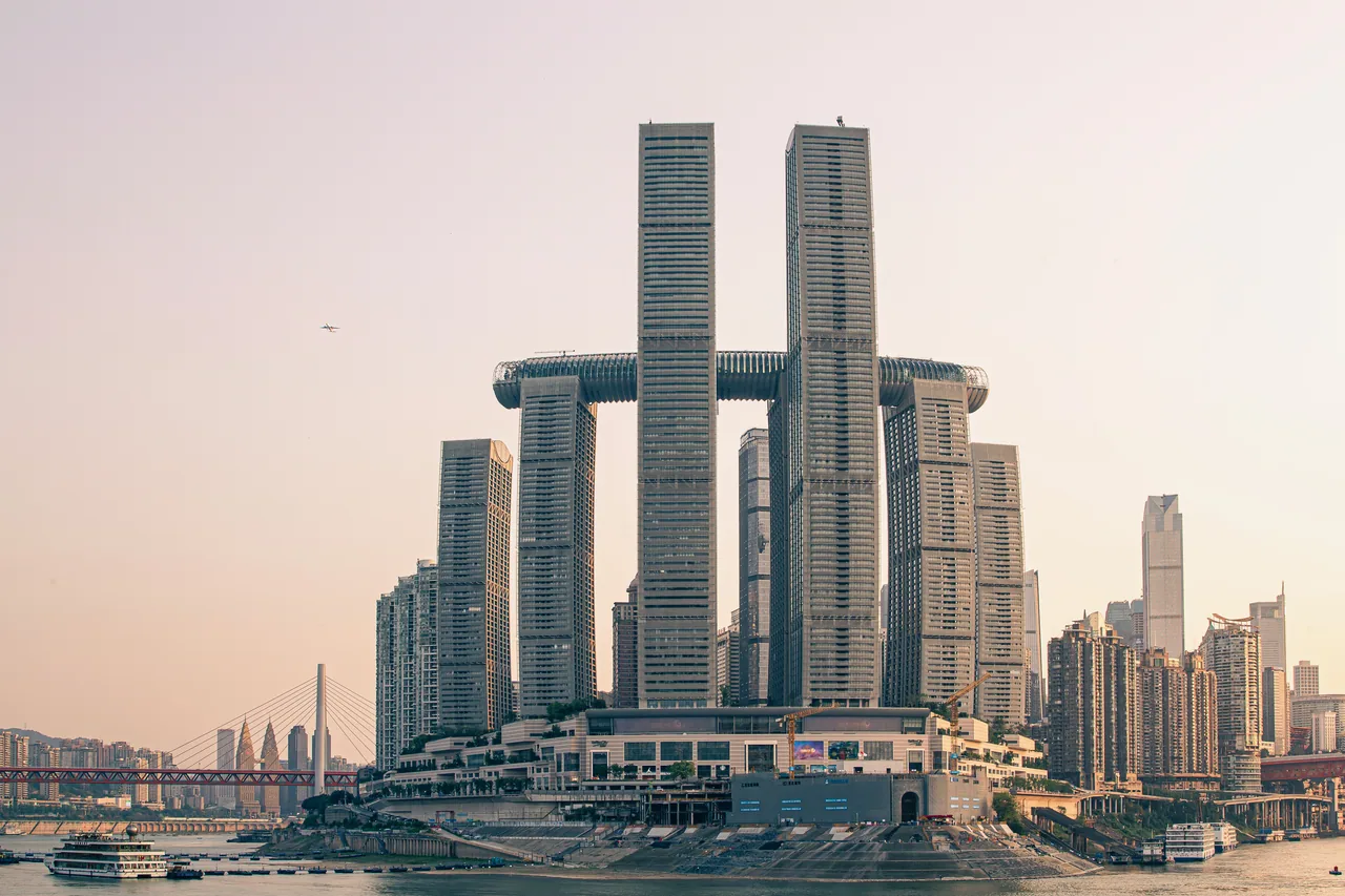 武汉 · 重庆 · 成都 · 重庆